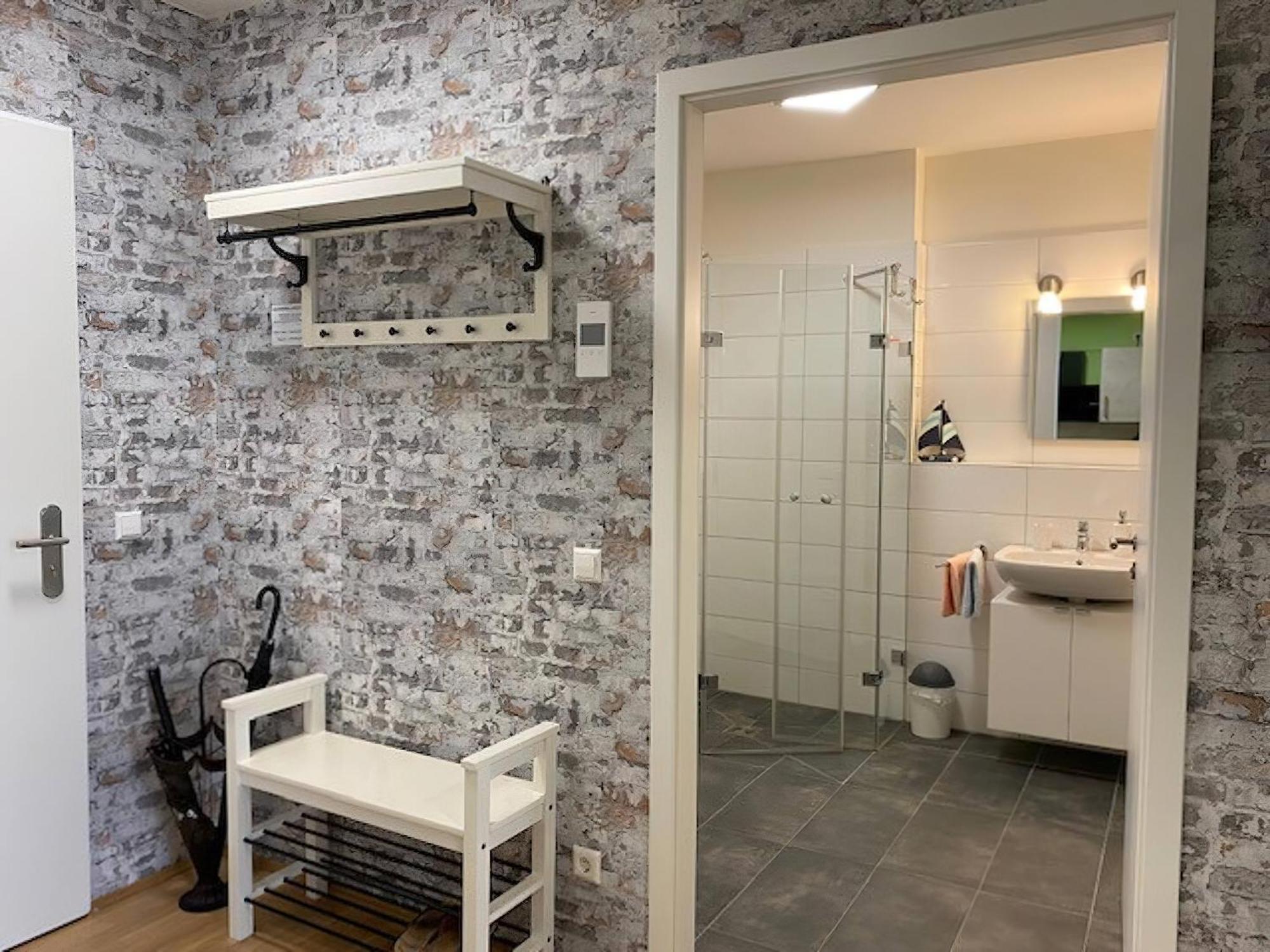 Schoenes 2 Zimmer Apartment Zentral Gelegen 포르츠하임 외부 사진