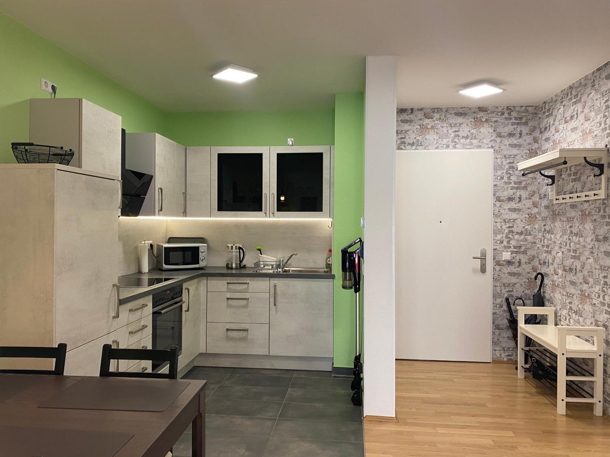 Schoenes 2 Zimmer Apartment Zentral Gelegen 포르츠하임 외부 사진